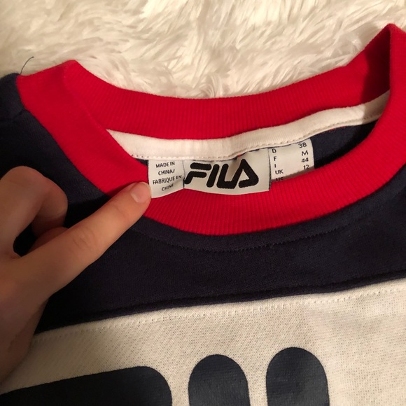 BNWT Women’s FILA Sweatshirt - Picture 6 of 6